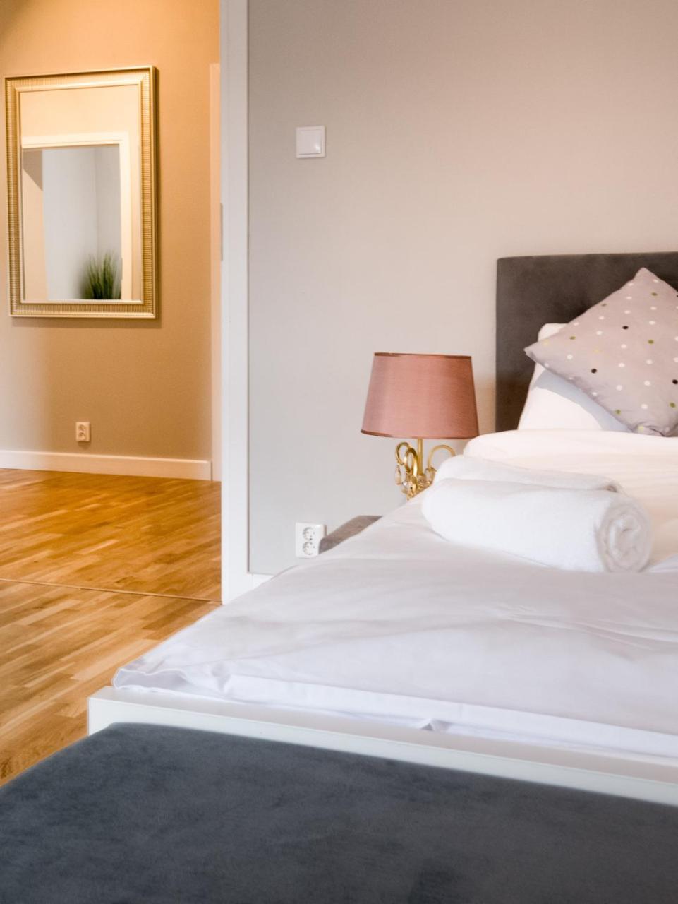 White Residence 4Rooms - City Center Warschau Exterior foto